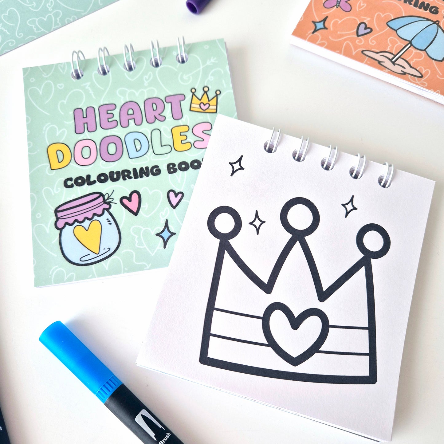 Heart Doodles Mini Colouring Book
